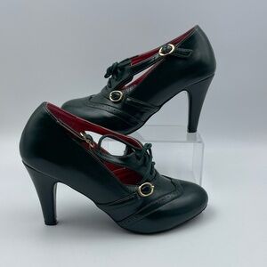 LuLu Hun London Agatha Green Oxford Buckle Strappy Heels US 6 EU 37